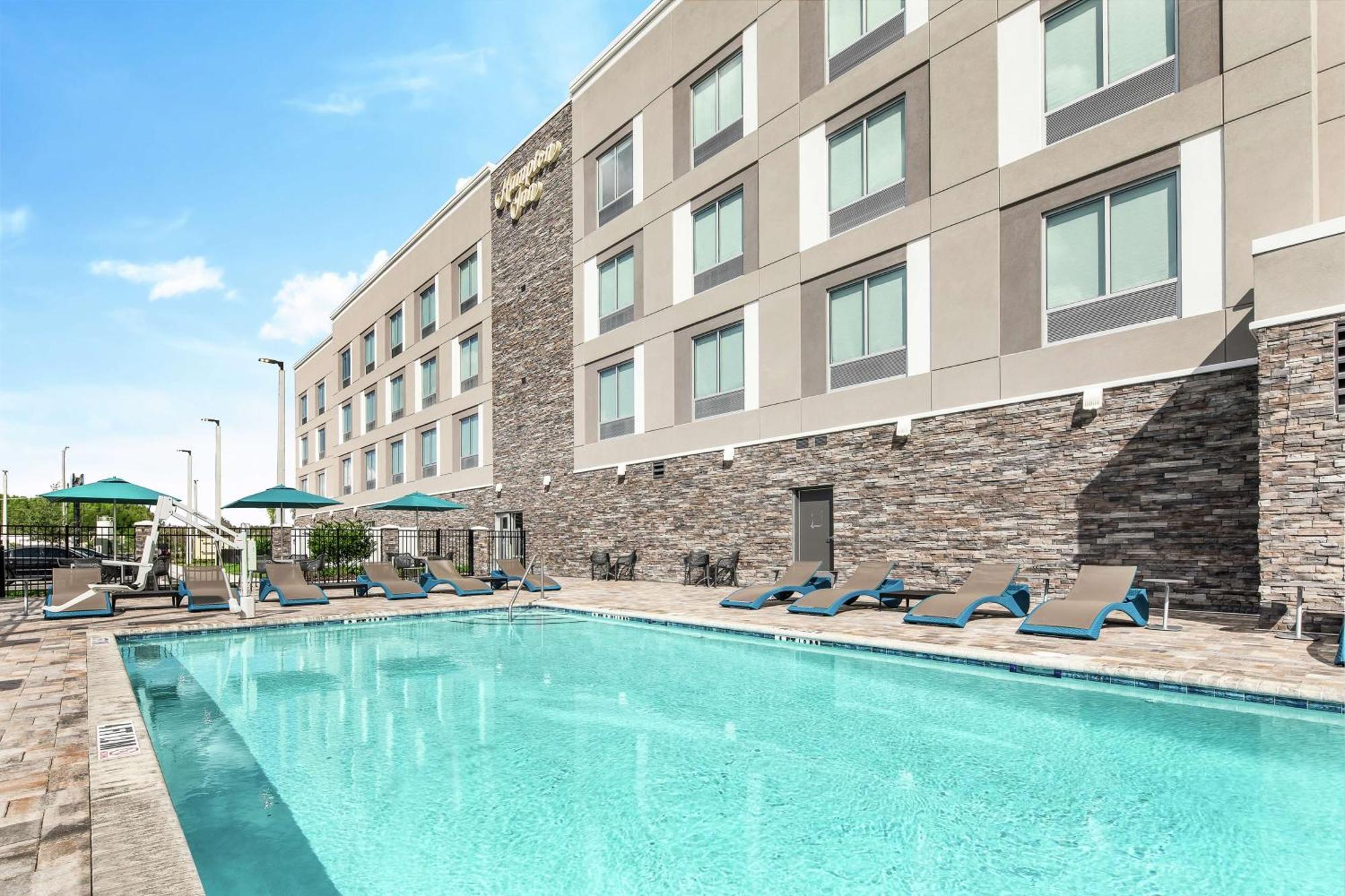 Hampton Inn Odessa Trinity Exteriör bild